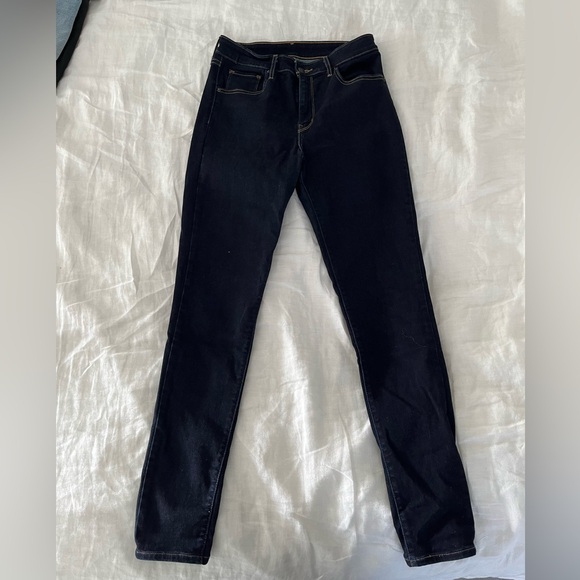 Levi’s dark wash Jeans - Picture 1 of 6